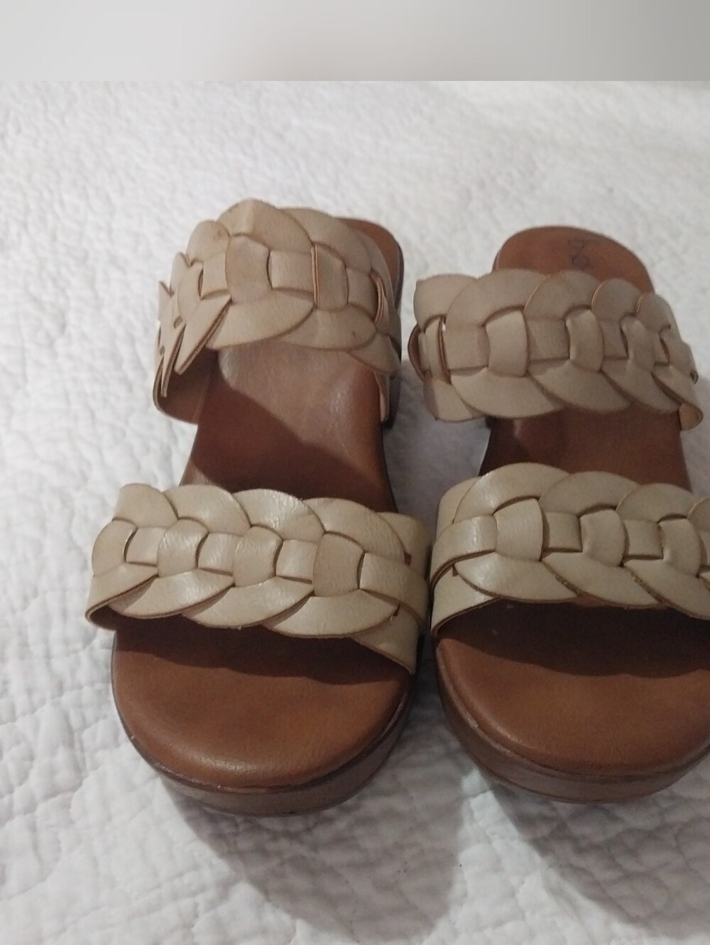 b.o.c Braided Leather Wedge Women's Sandals in Cream Size 8